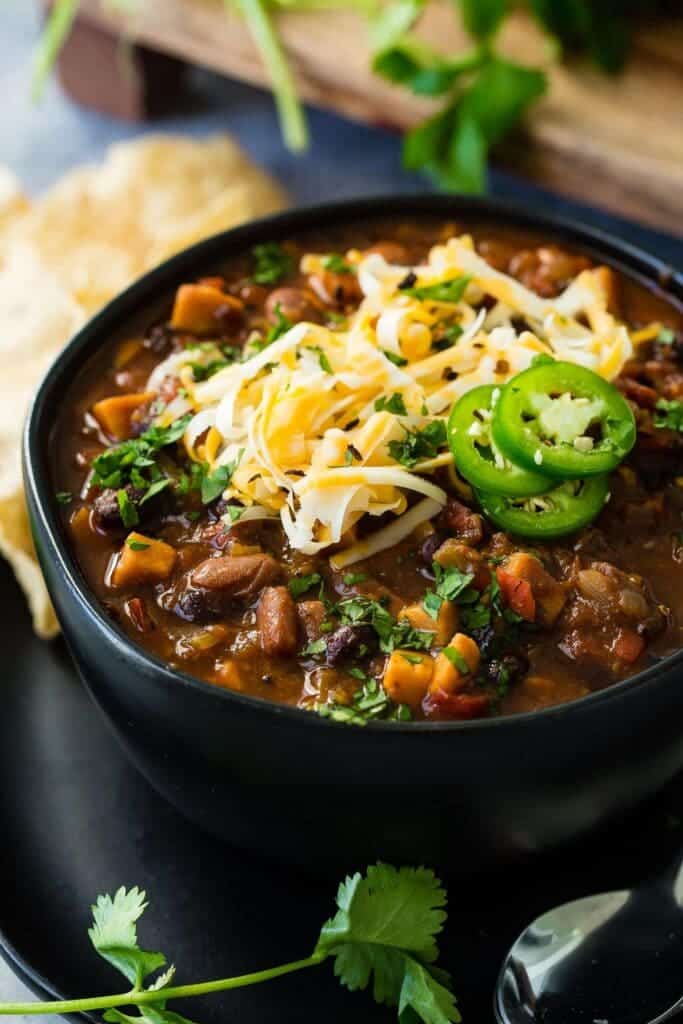 6. Instant Pot Veggie Chili 