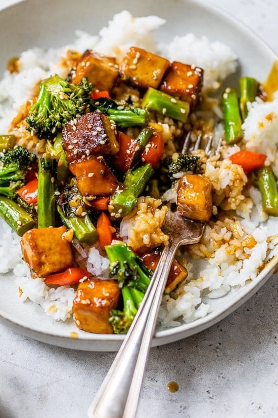 Vegetable Stir-Fry with Tofu: 