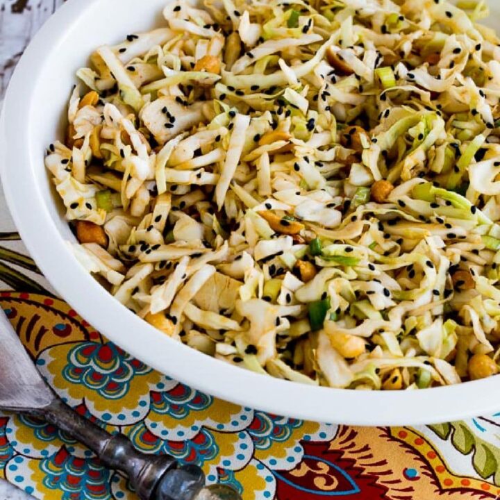 Cabbage topped with sesame seeds and oil